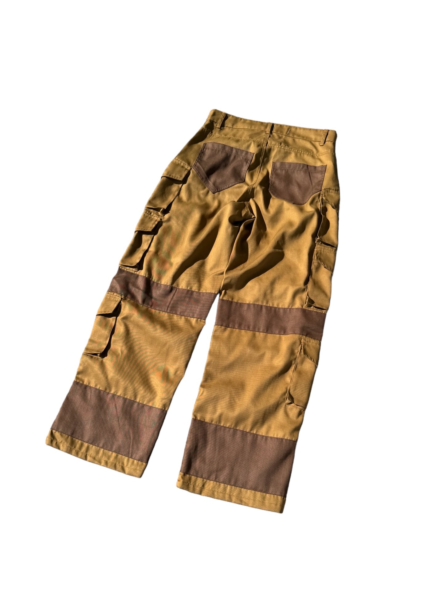 Multi-pocket Cargo